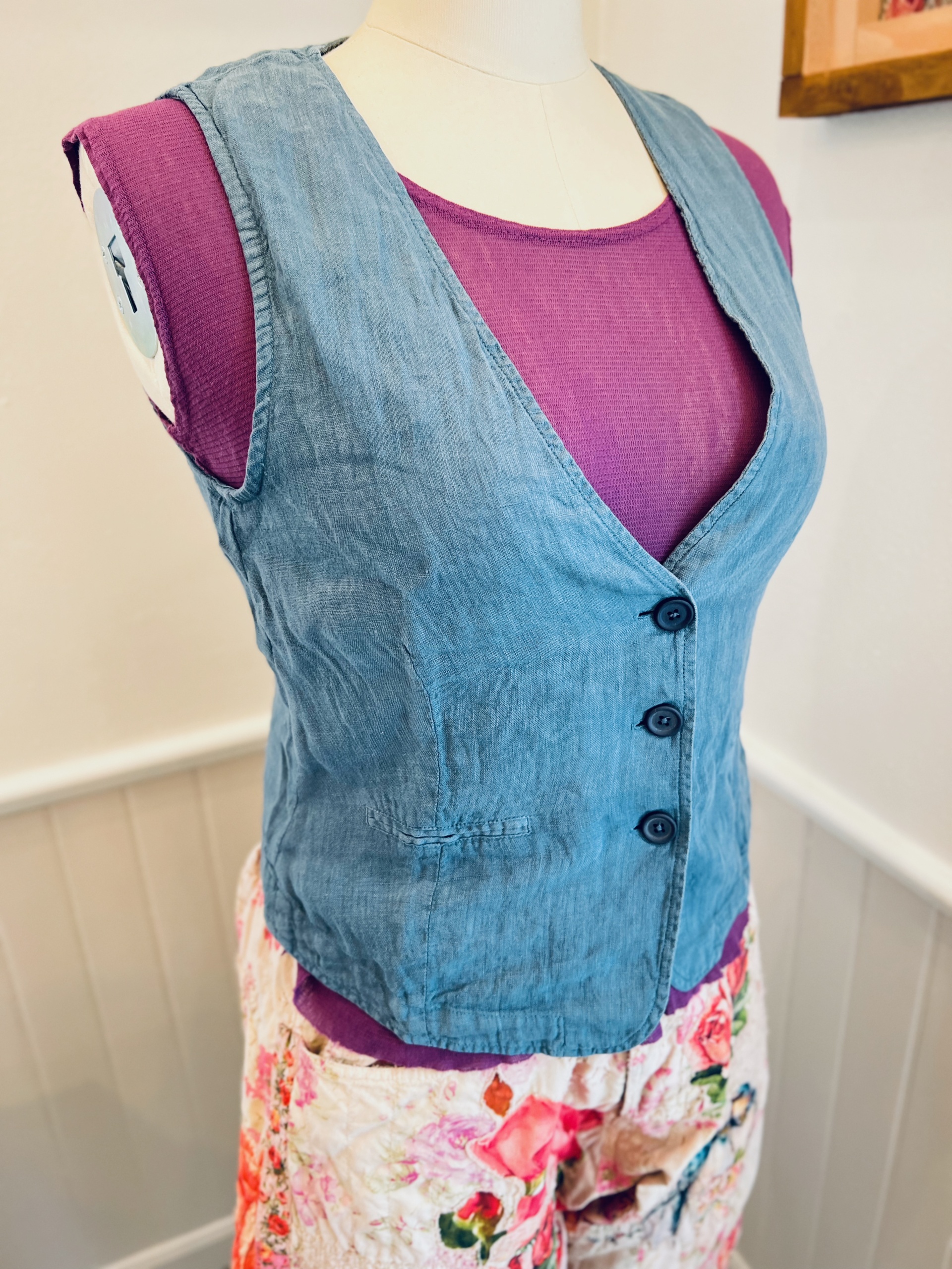 By Basics Linen Own Vest in Stormy Blue