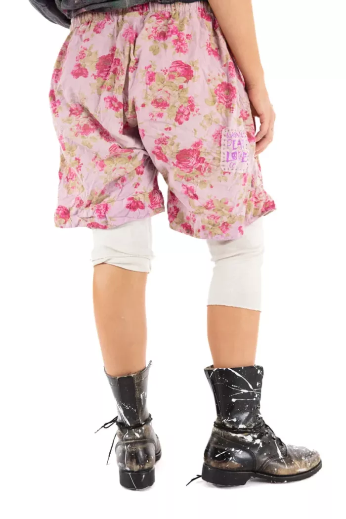Magnolia Pearl Floral Khloe Shorts in Rondstadt Shorts 025
