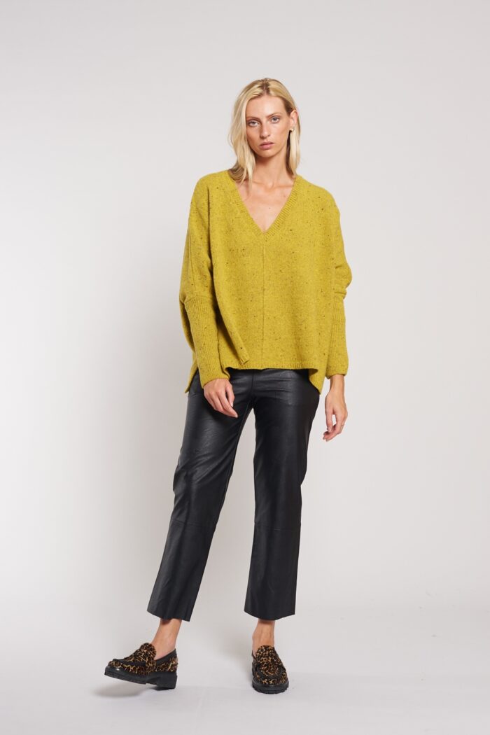 Maevy Soleil V Neck Pullover Sweater in Pistache Style H23-34Soleil