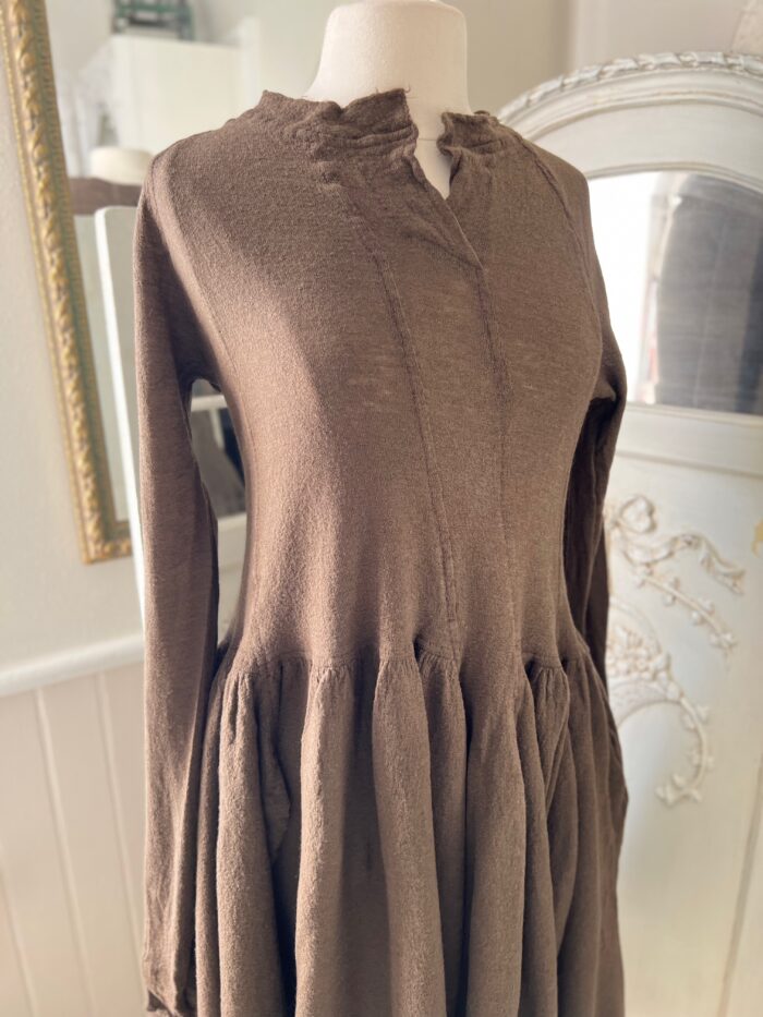 Rundholz Knitted Dress in Kaffee
