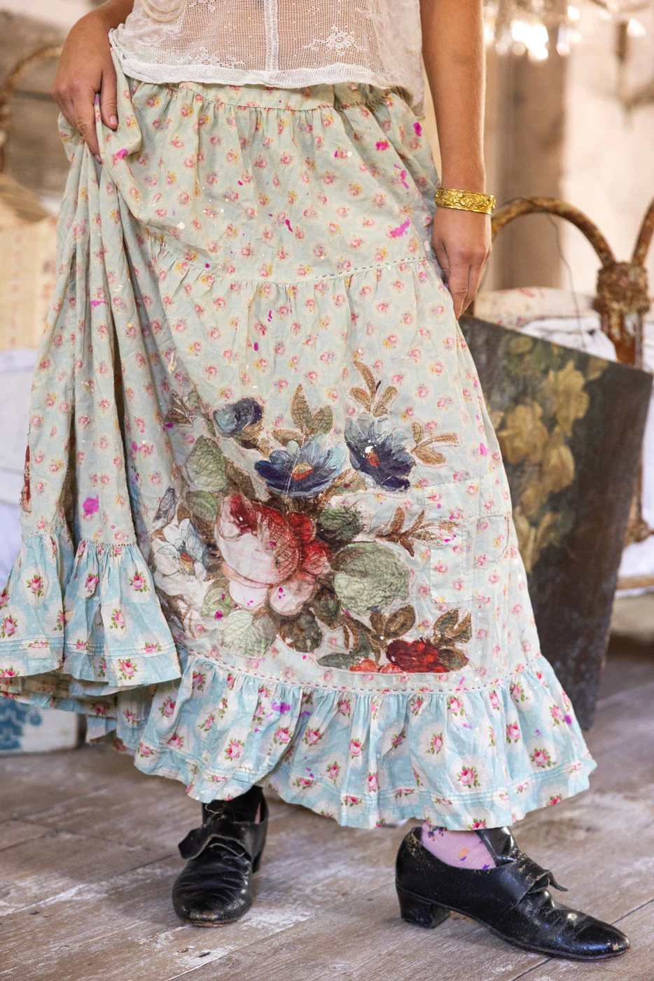 Magnolia Pearl Applique Friendship Skirt in Mon Cheri Skirt 204