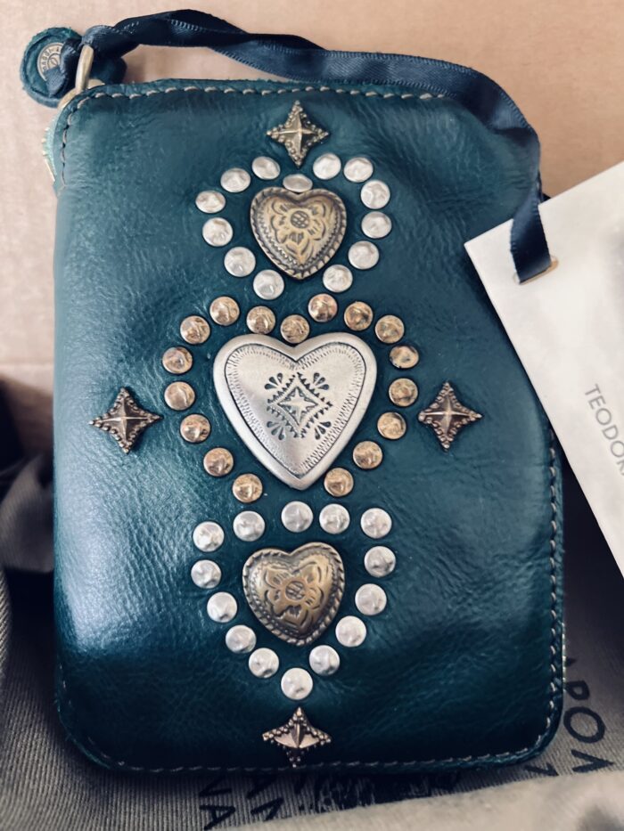 Campomaggi Leather Wallet with Studs in Bottle Green Item # C002060ND/X2838/C2505