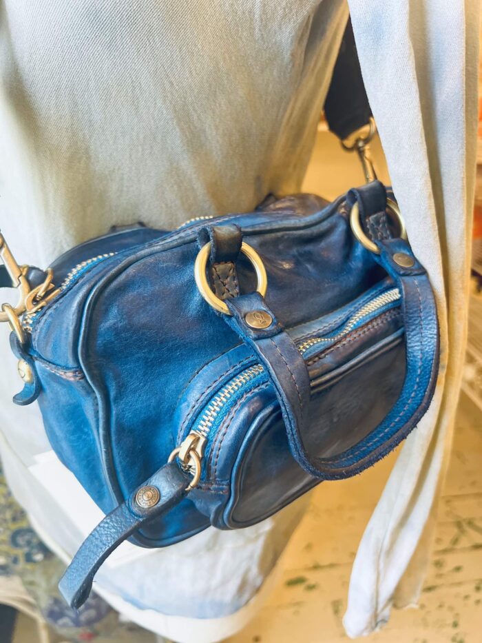 Campomaggi Italian Leather Bauletto Picoolo Vaccehetta Bowling Bag in Saphire Item #  C040042ND/X0001 /C30 - Image 3