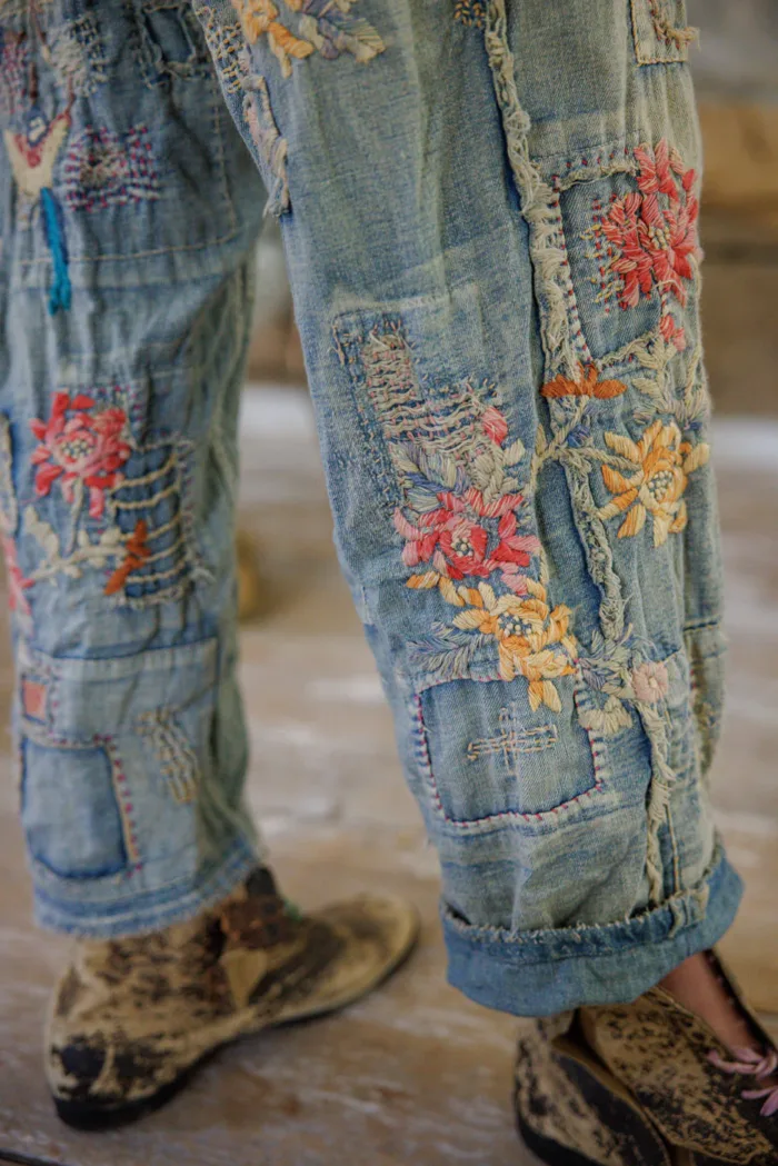 Magnolia Pearl Hummingbird Minder Denims in Faded Indigo Pants 907