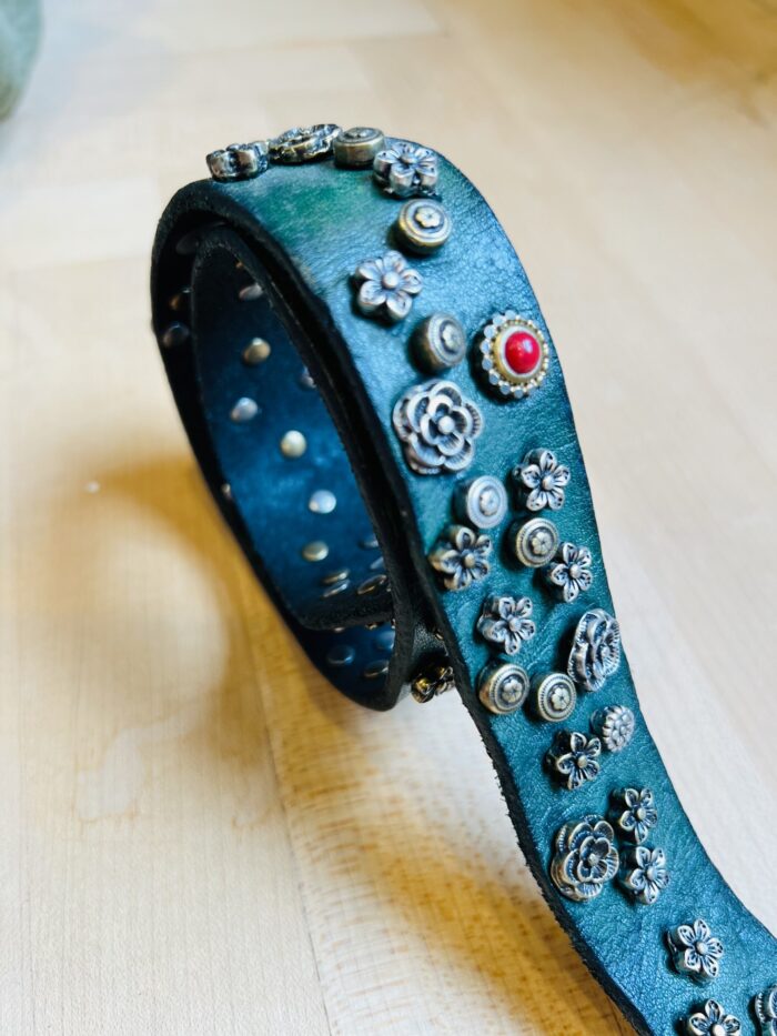 Campomaggi Italian Leather Mix Borchi Studded Belt in Bottle Green Belt C009960ND X2052 C2505 Bottiglia - Image 3